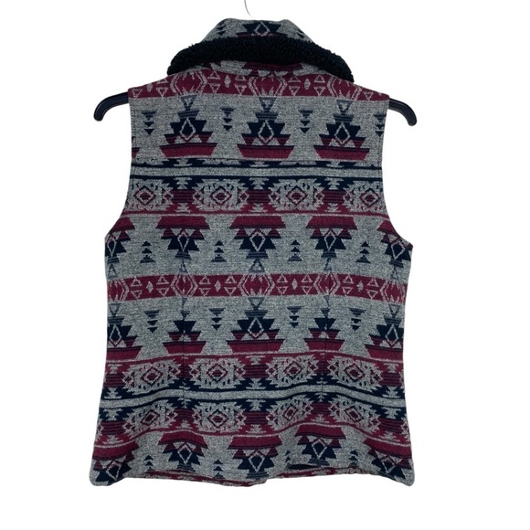 Duluth Trading Co Sherpa Festivest Aztec Vest Women’s Size M Gray Southwestern - Picture 6 of 9